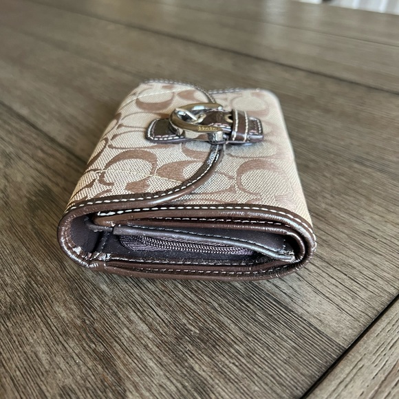 COACH WALLET - Picture 3 of 16